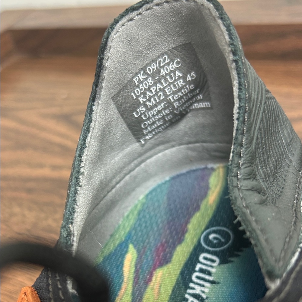 OluKai Men's Black Golfing Shoes with Brown Accents - Picture 6 of 6